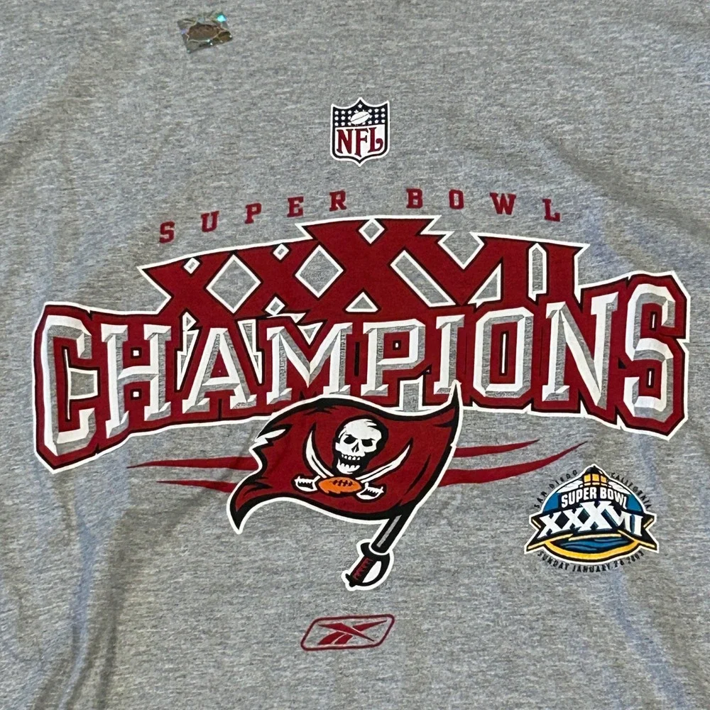 Vintage Reebok Tampa Bay Buccaneers Shirt Men L Grey Super Bowl 37 Champions Y2k